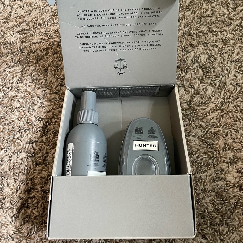Hunter boot rubber care kit